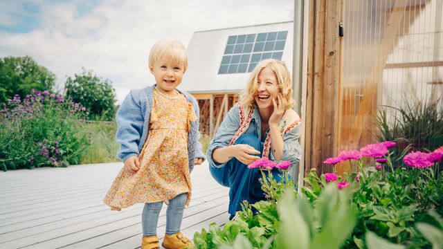 Mother daughter flowers small
